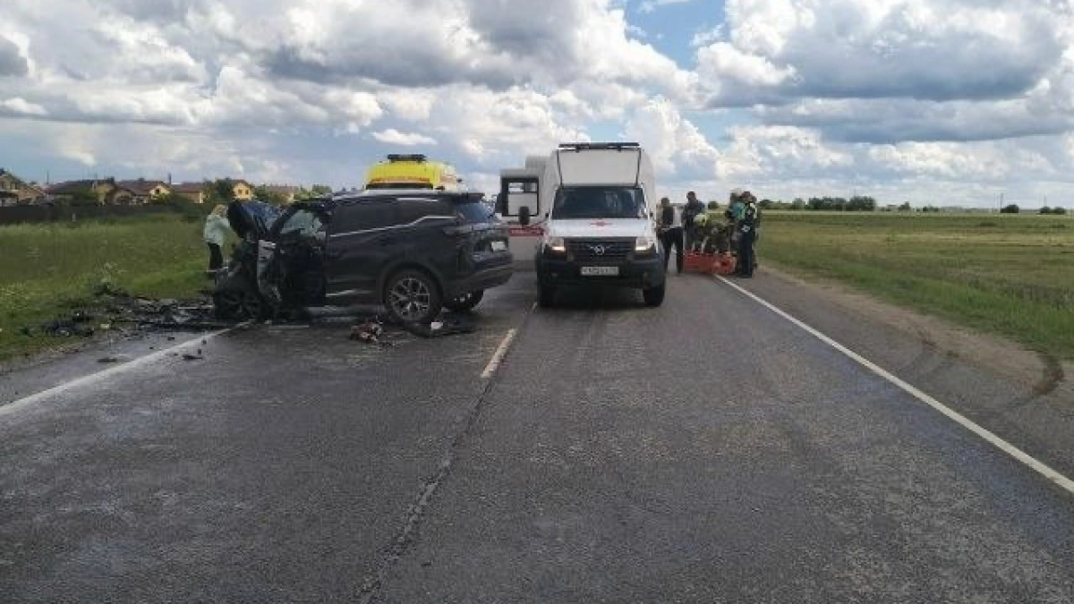 Смертельное ДТП, уголовное дело о невыплате зарплаты и перекрытие дорог: главные новости за 19 июня
