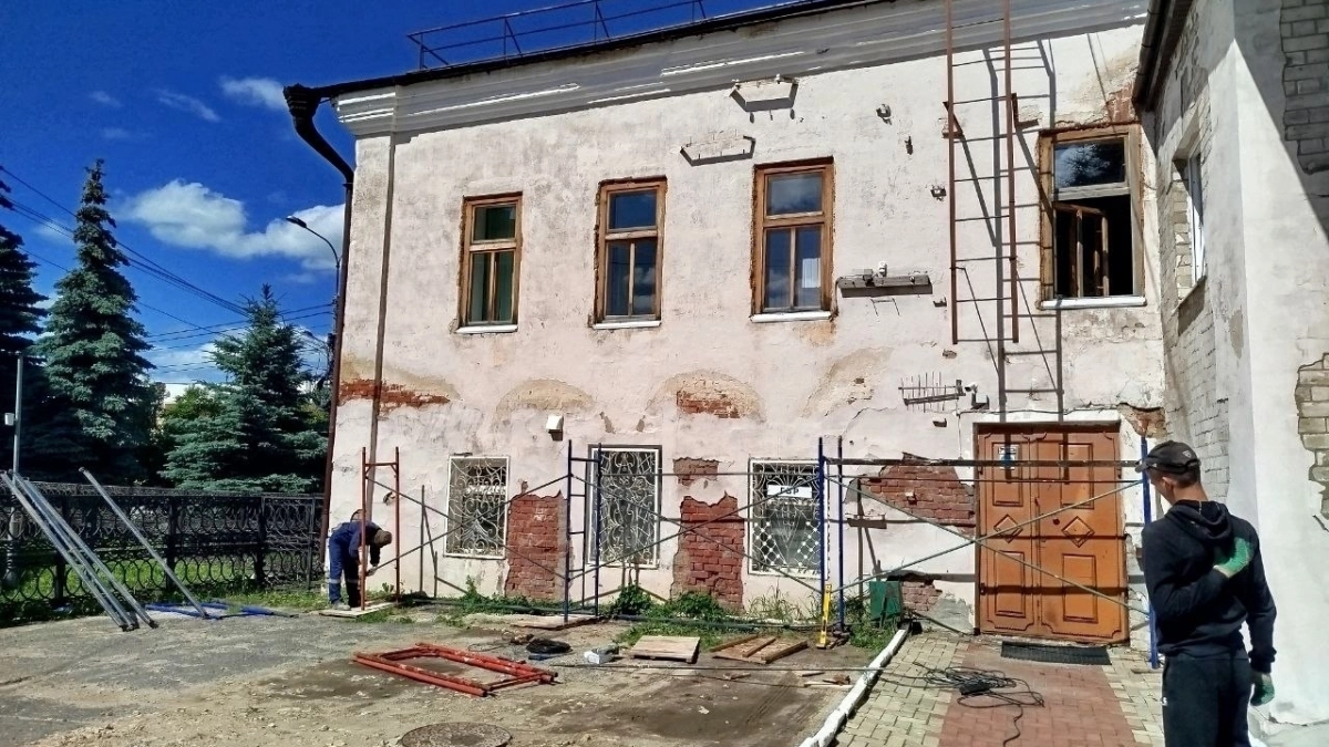 Реставрация памятника архитектуры, арест виновника ДТП и ситуация с ценами на жилье: главные новости за 20 июня
