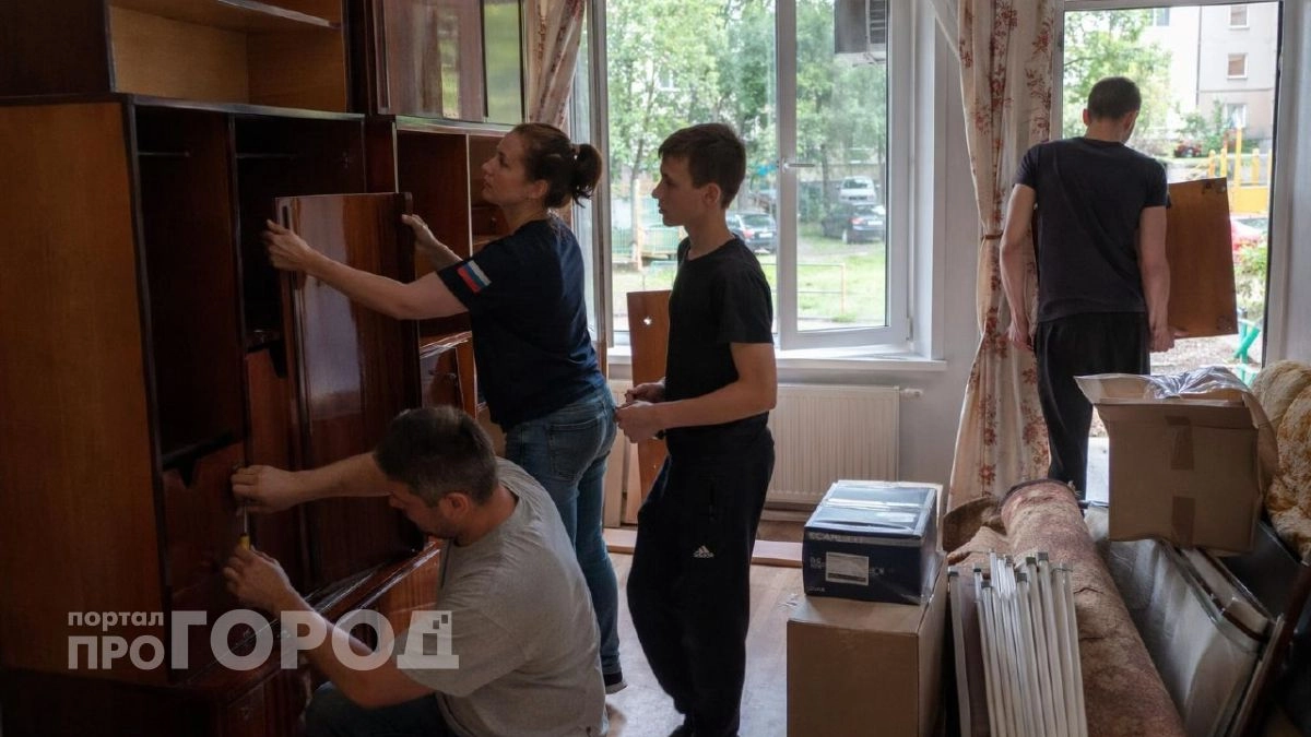Выбросила старую «стенку» и не жалею: заменила ее на 3 модуля из маркетплейса - комната стала в два раза больше