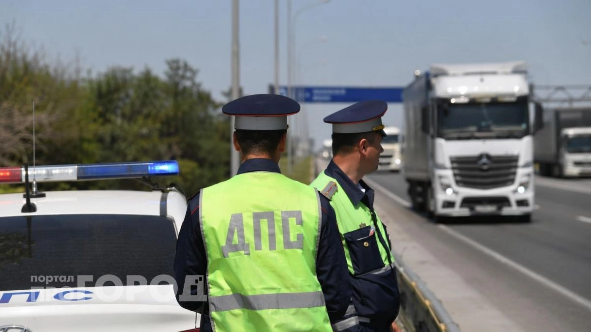 В ГАИ дали разъяснение: можно ли возить в машине биту или нож для самообороны и как не получить протокол