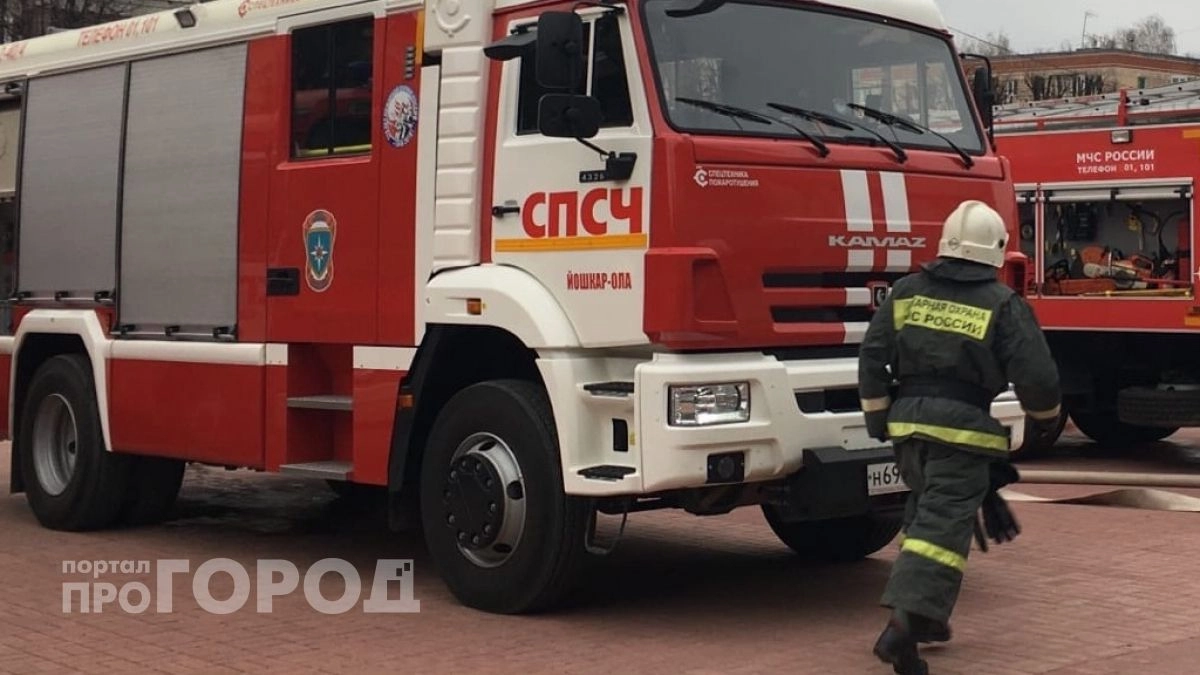 Обрушение исторического здания и ДТП с автобусом, новые автобусы и земельные планы: главные новости Йошкар-Олы