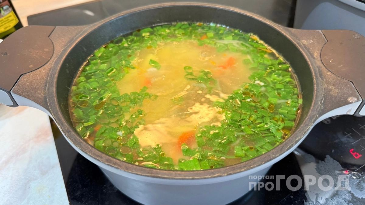 Что класть в щи первым — овощи или мясо: запомните раз и навсегда. Секрет вкусного супа от шеф-повара
