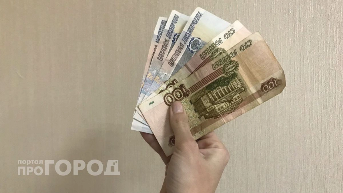 В Марий Эл разрешили не учитывать летний заработок школьника: названо условие про 6 месяцев учёбы