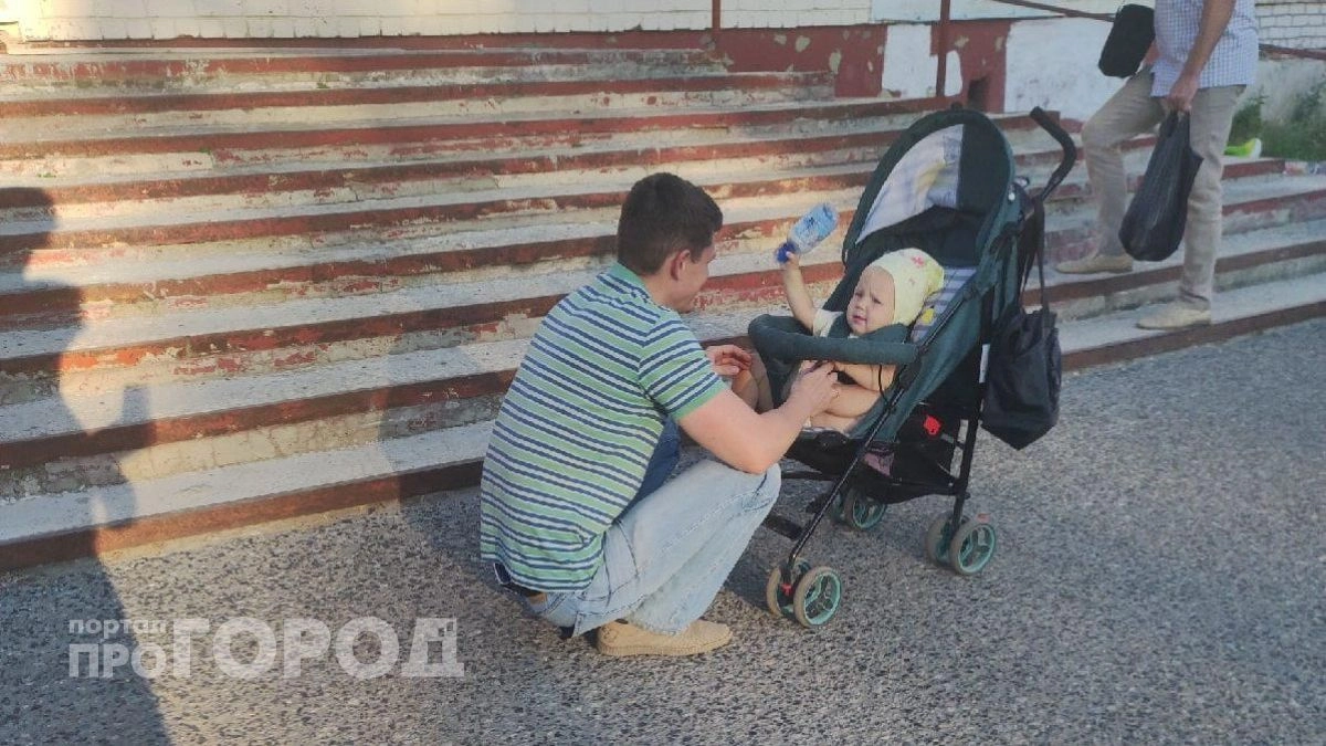 809 наборов с пеленками и полотенцами получили родители первенцев в Марий Эл