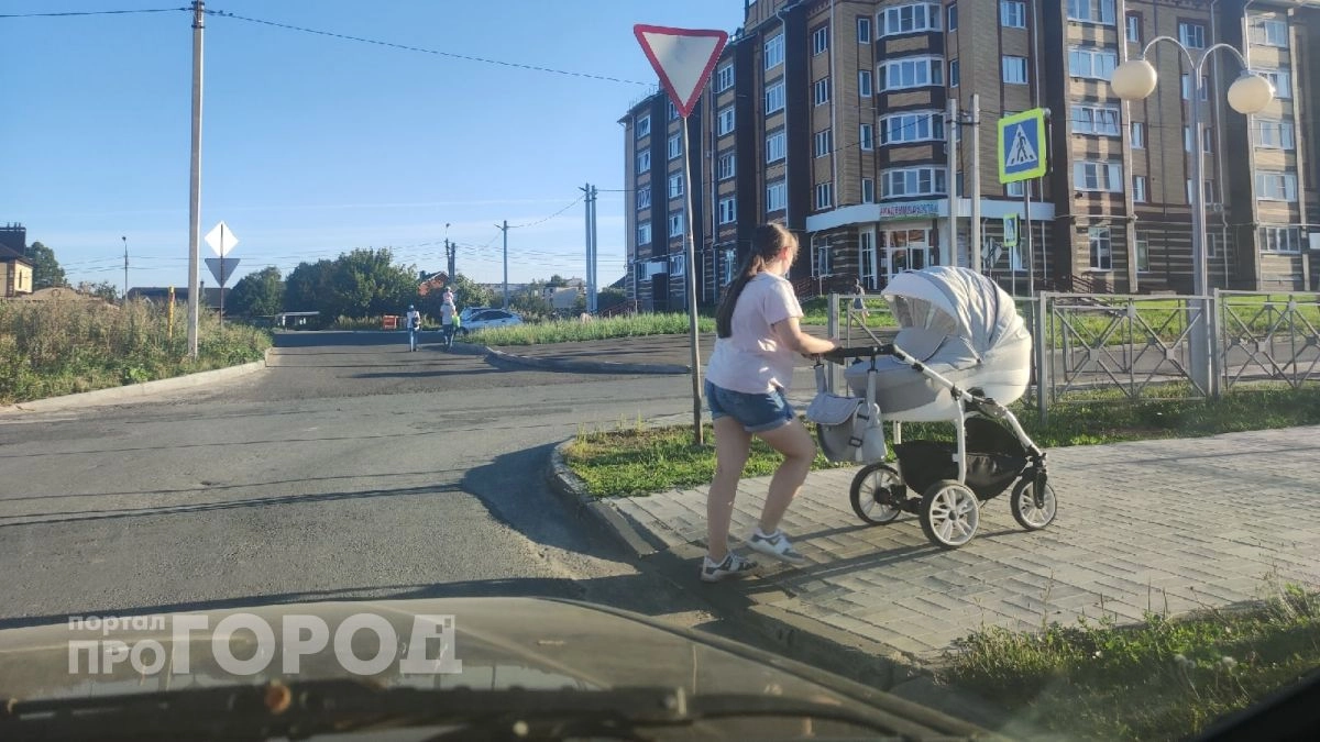 809 наборов с пеленками и полотенцами получили родители первенцев в Марий Эл