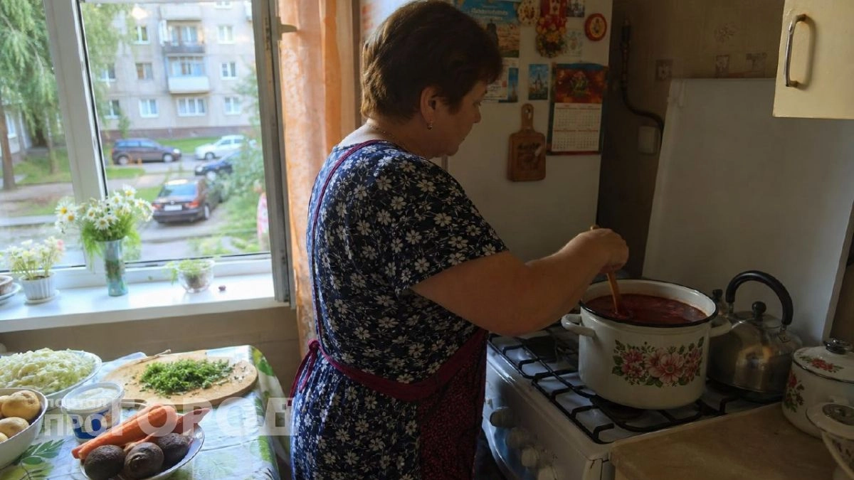 Нужно ли жарить свеклу для борща: шеф-повар ресторана дал неожиданный ответ