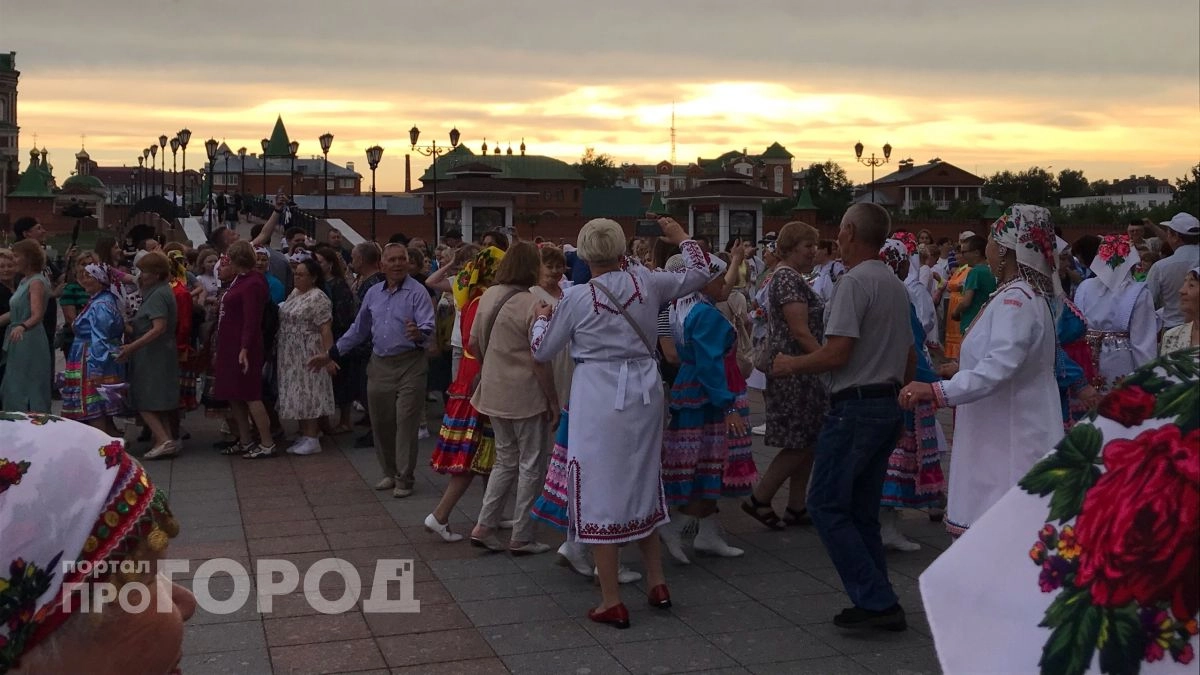 Медведевский район примет главный аграрный праздник с концертами и скачками