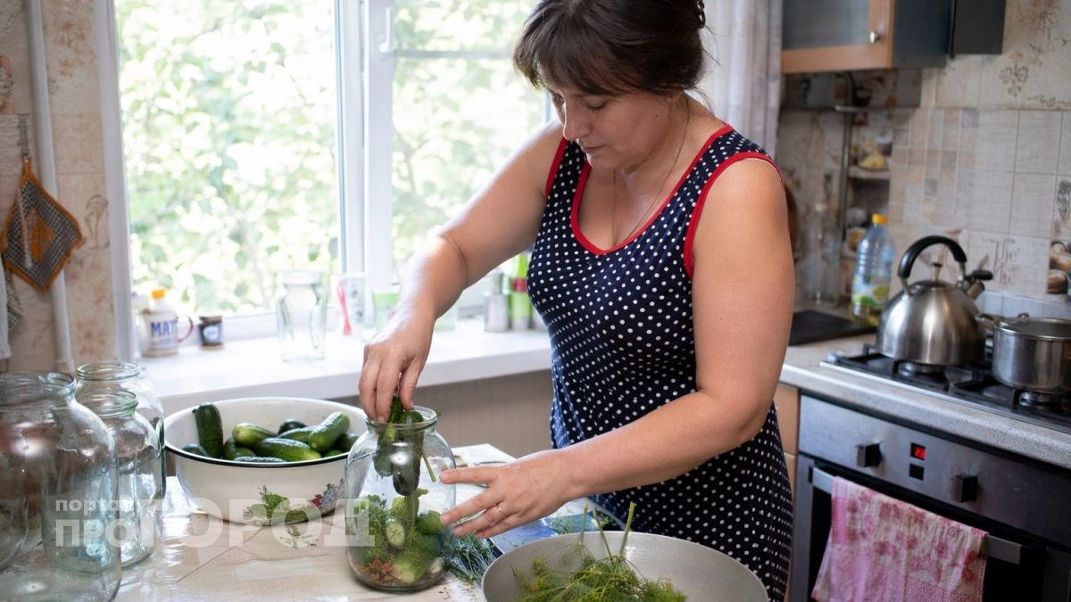 Теперь мариную только так: необычные огурцы по-венгерски - минимум продуктов, а восторгов куча