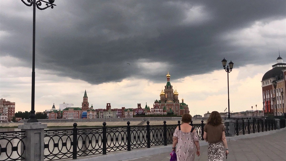 Штормовое предупреждение, ДТП с ребенком и судебное дело: главные новости за 26 июля