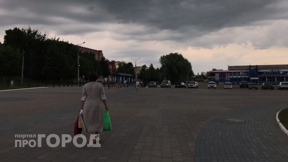 Буря с грозой движется на Марий Эл