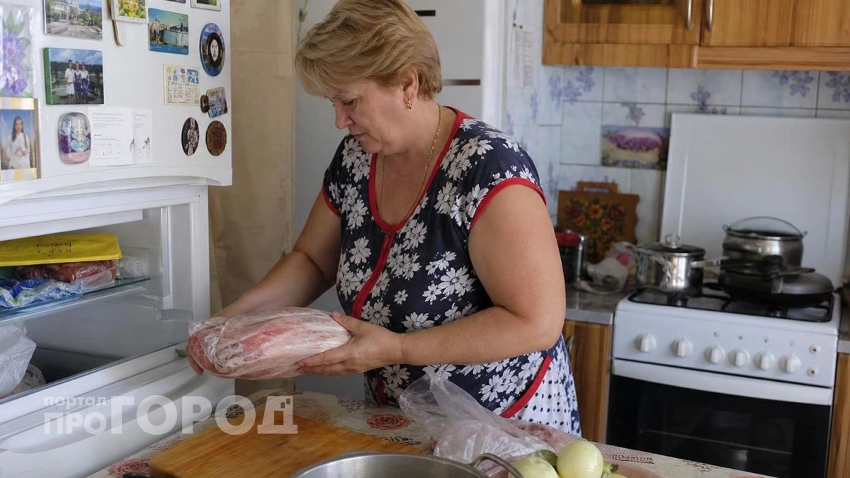 Можно ли замораживать уже размороженное мясо: насколько это вредно