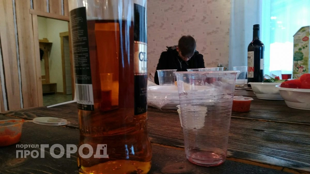 Волжанин истек кровью после посиделок с подругой