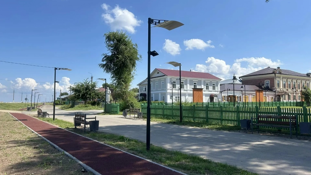 В Козьмодемьянске появилась современная беговая дорожка на набережной Волги