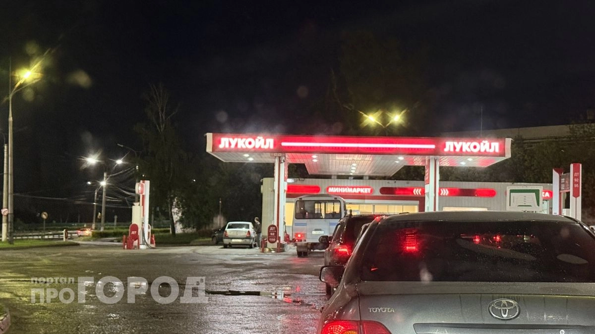 Топливный кризис, сбитый БПЛА и перестановки во власти: главные новости за июль