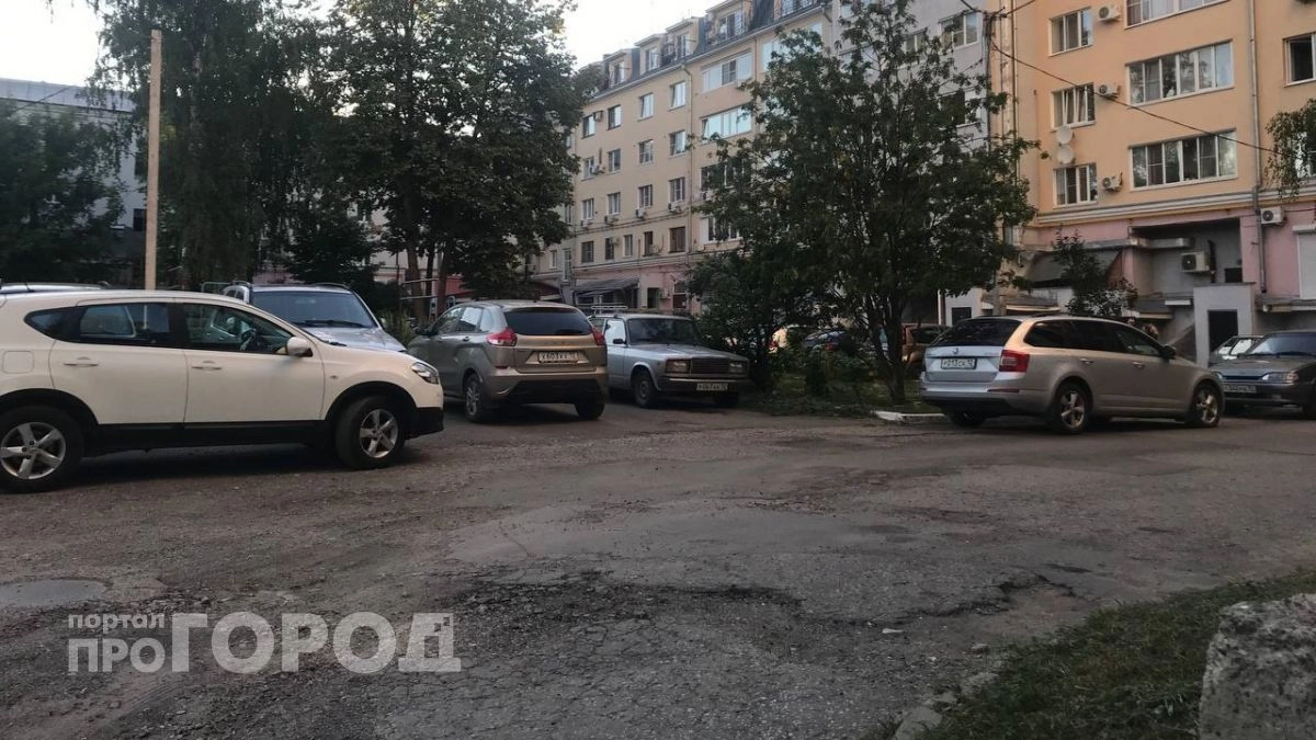 Принципиально новую парковку сделают около одного из домов Йошкар-Олы