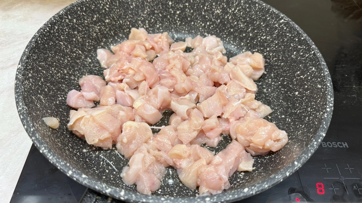 Не ешьте это мясо: эксперты назвали части курицы, с которыми лучше не рисковать