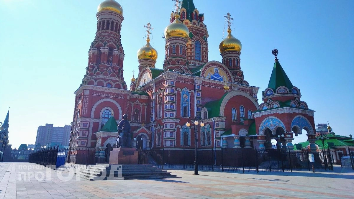 Зайцев поздравил йошкаролинцев с Днем города: "Строим и ремонтируем для вас"