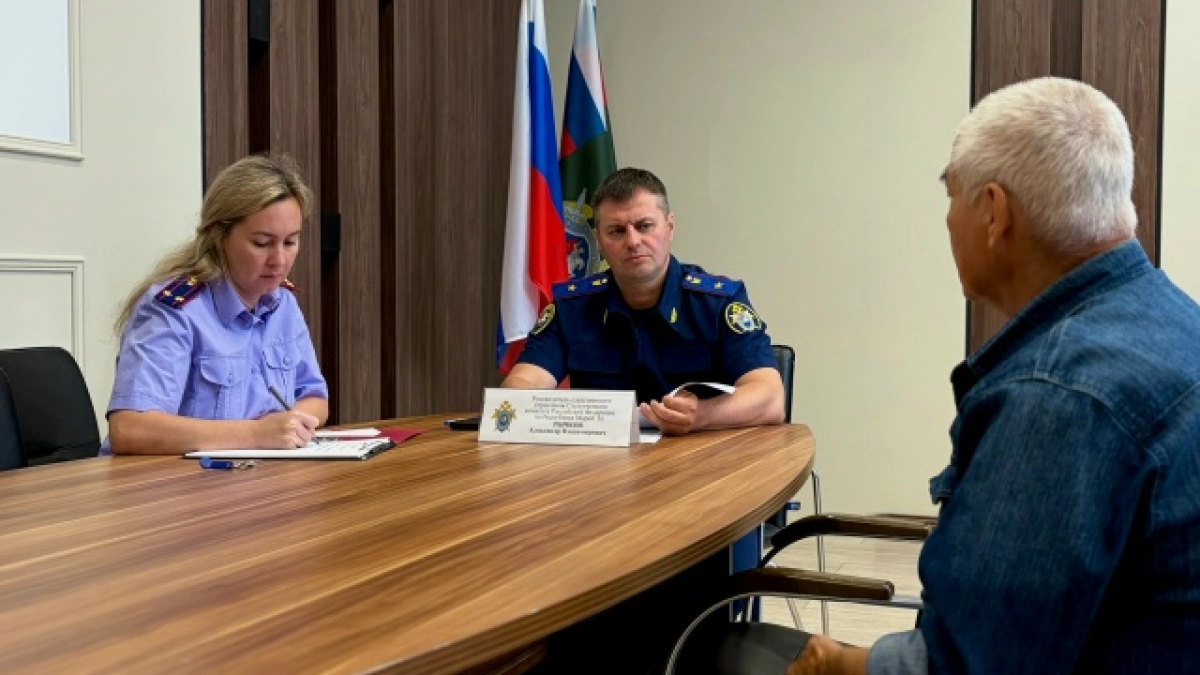 «Разваливается на глазах»: в Йошкар-Оле возбудили дело из-за аварийной «хрущёвки»