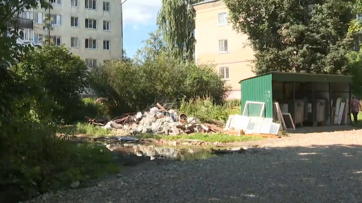 Крысы заполонили мусорную гору из кирпича и бетона в Йошкар-Оле