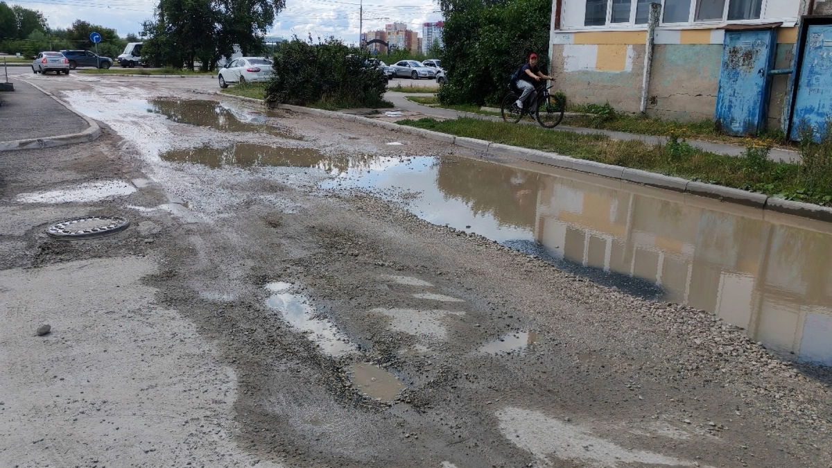 Йошкаролинцы жалуются на самокатчиков на набережной после новых случаев наездов