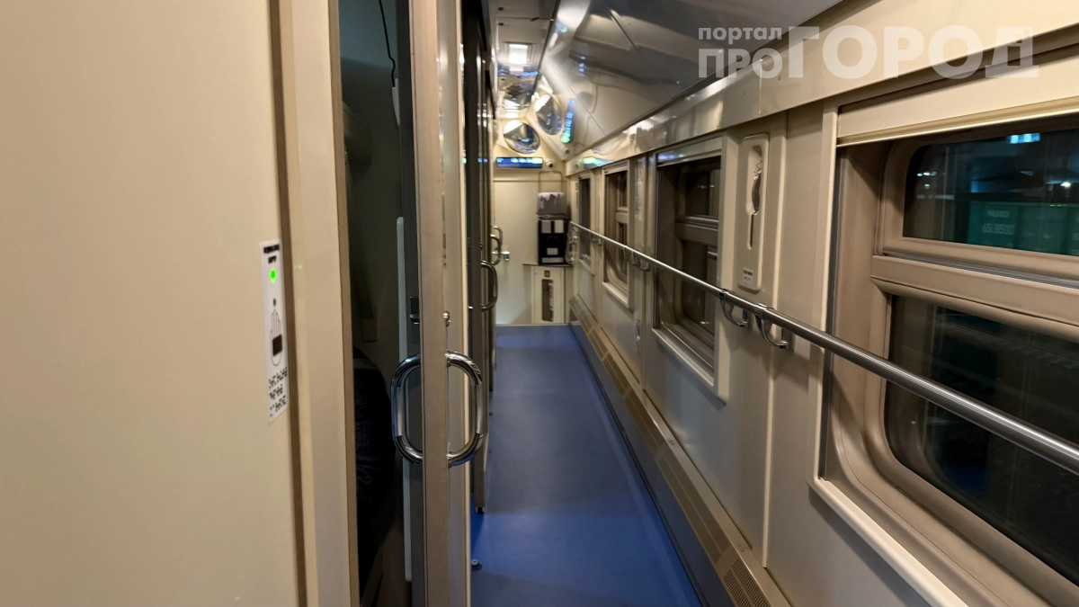 Новые правила в поездах РЖД: теперь нельзя даже присесть на чужую полку — вот что положено пассажирам