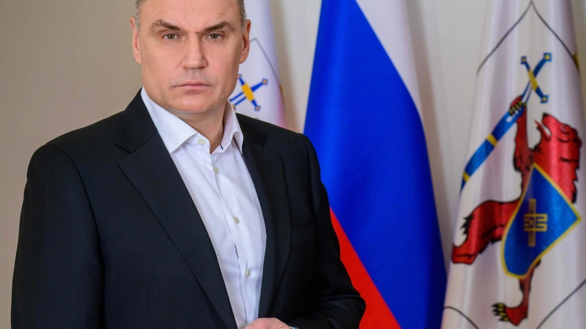 Глава Марий Эл Юрий Зайцев поздравил жителей с Днём Государственного флага Российской Федерации