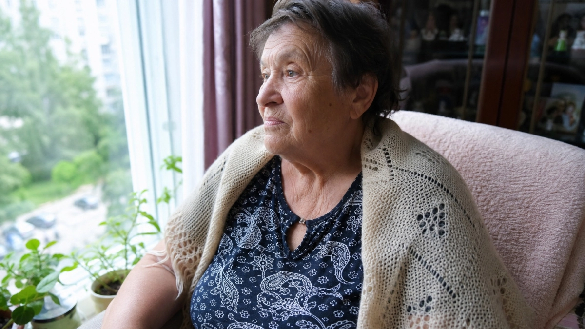 После 70 лет держите язык за зубами: не говорите этого родным — и в семье будет мир