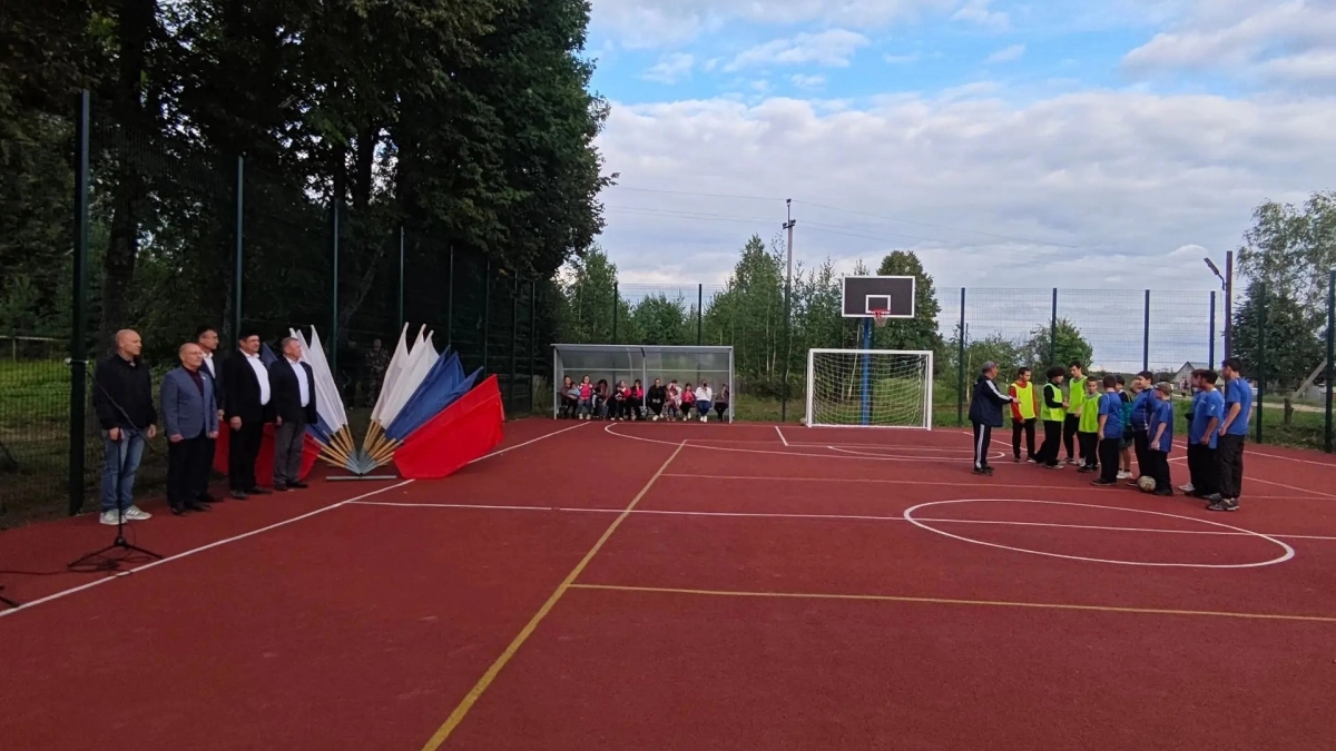В Пайгусово появилась площадка для волейбола, баскетбола и мини-футбола