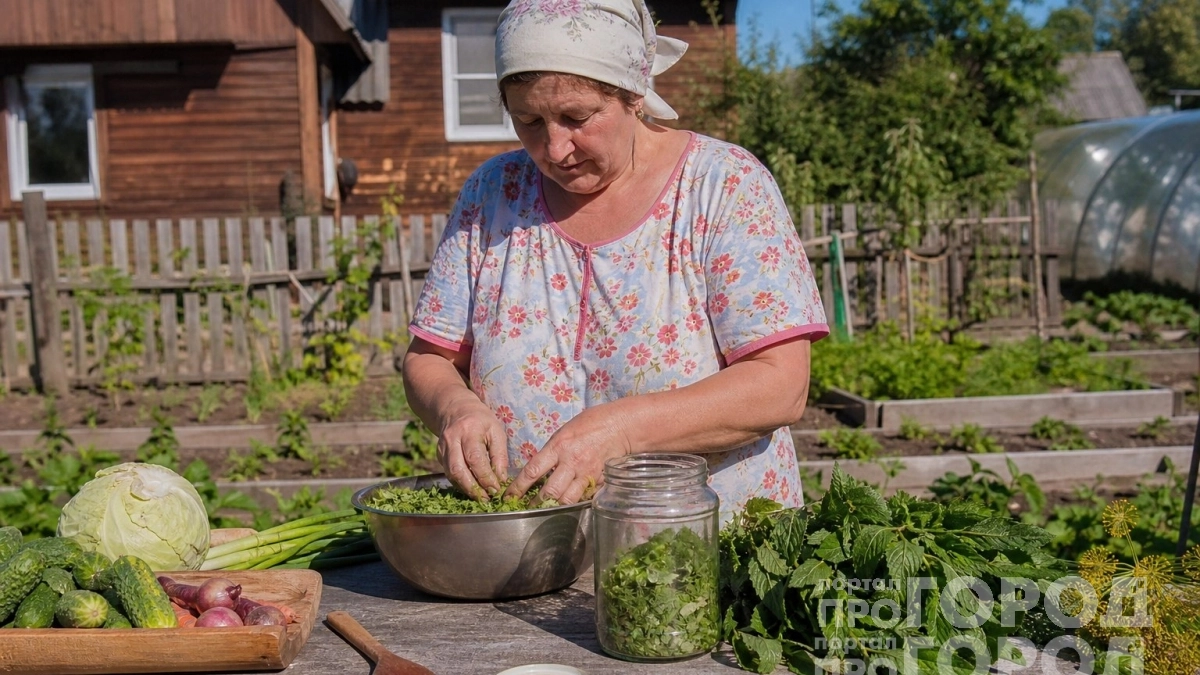 Базилик перетираю с солью: зимой одна щепотка наполняет кухню ароматами Италии