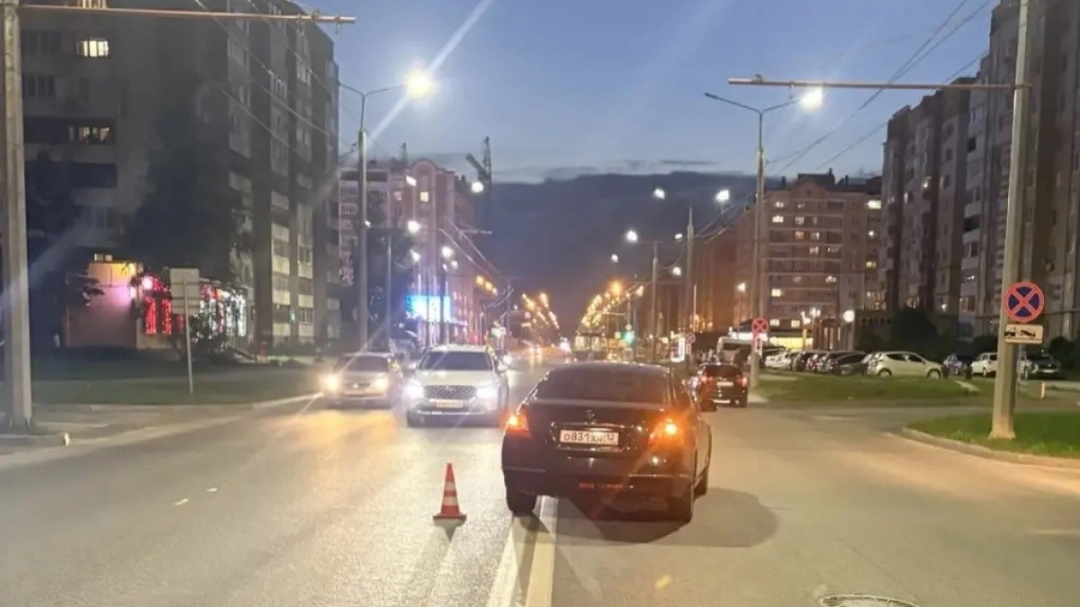 В Йошкар-оле 13-летняя девочка перебегала дорогу и оказалась под колесами Nissan