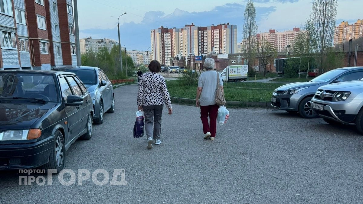 Три человека взяли огромные кредиты, чтобы йошкаролинка перевела деньги мошенникам: ущерб больше 3 млн