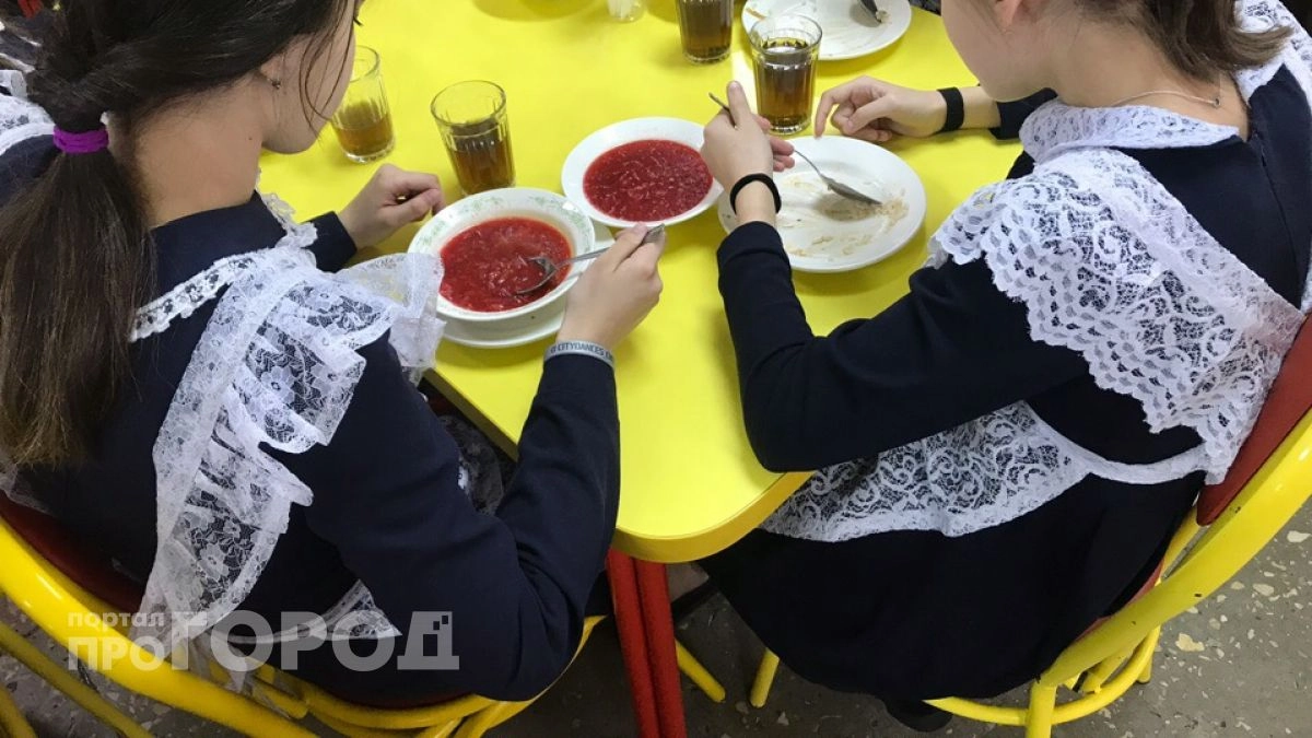 С 1 сентября - обязательно: в школьные обеды включили новый постоянный продукт