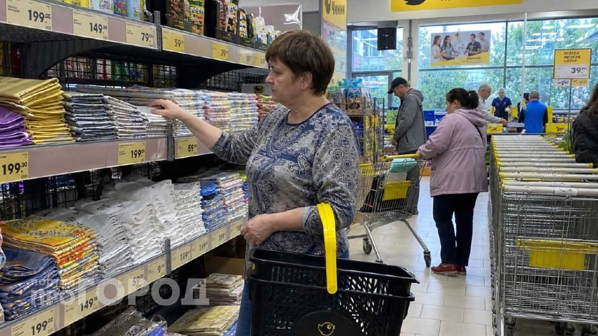 Скупила в «Чижике» все кухонные полотенца: делюсь, как сшить из них дизайнерский фартук