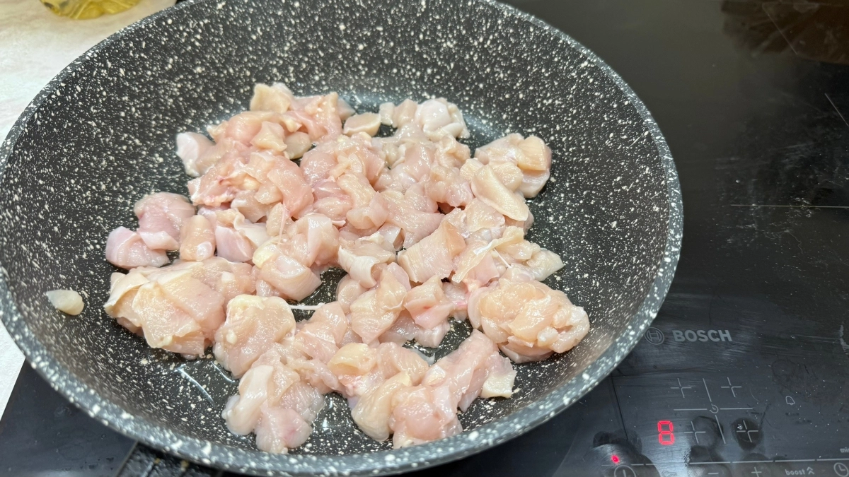 Почему эти продукты нельзя мыть перед приготовлением: это одна из главных кухонных ошибок