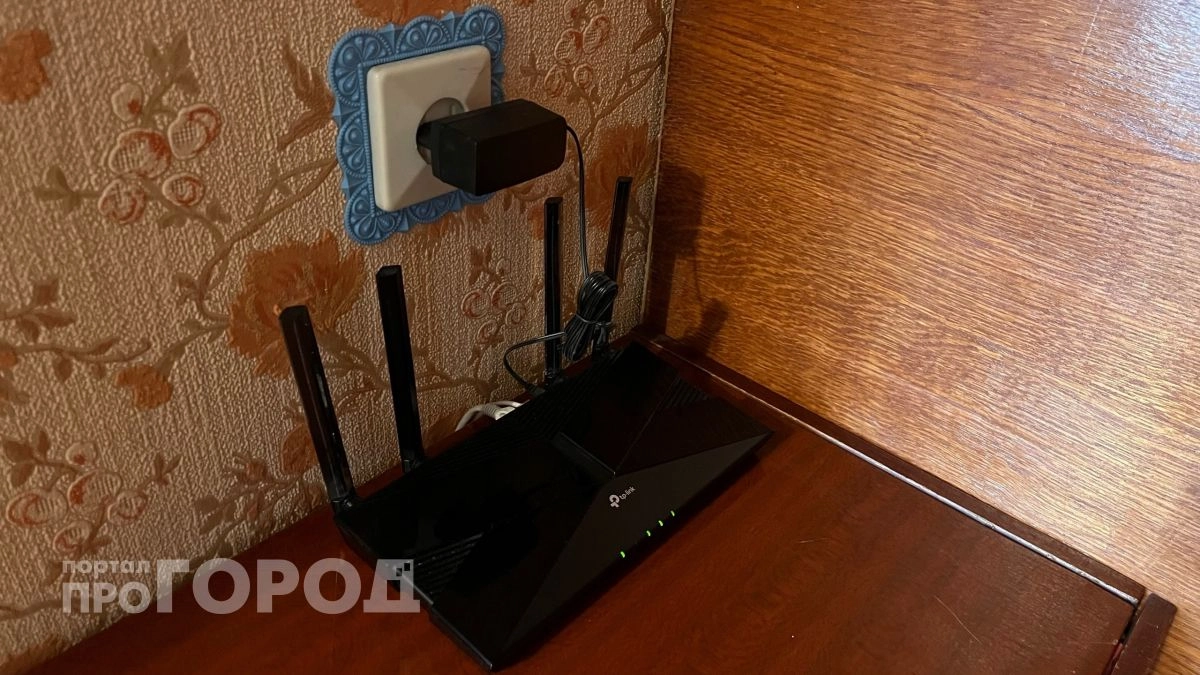Всегда кладу фольгу рядом с роутером: простой и хитрый трюк избавит от надоевшей проблемы с интернетом