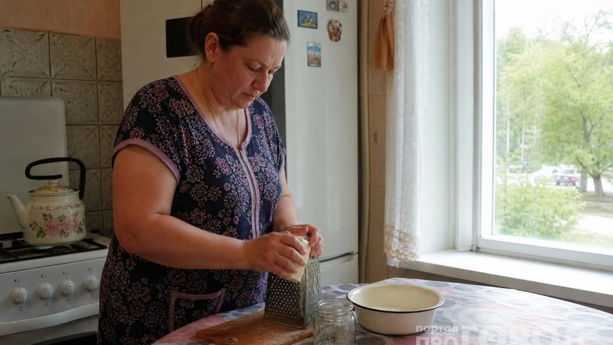 Смешиваю стружку хозяйственного мыла с зубной пастой: навожу в доме чистоту как в пятизвёздочном отеле