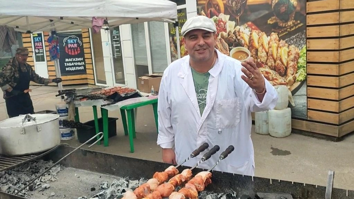 В Йошкар-Оле проходит гастрономический "Фестиваль дружбы народов" и осенняя ярмарка "Сделано в Марий Эл": “Мы будем с хлебом”
