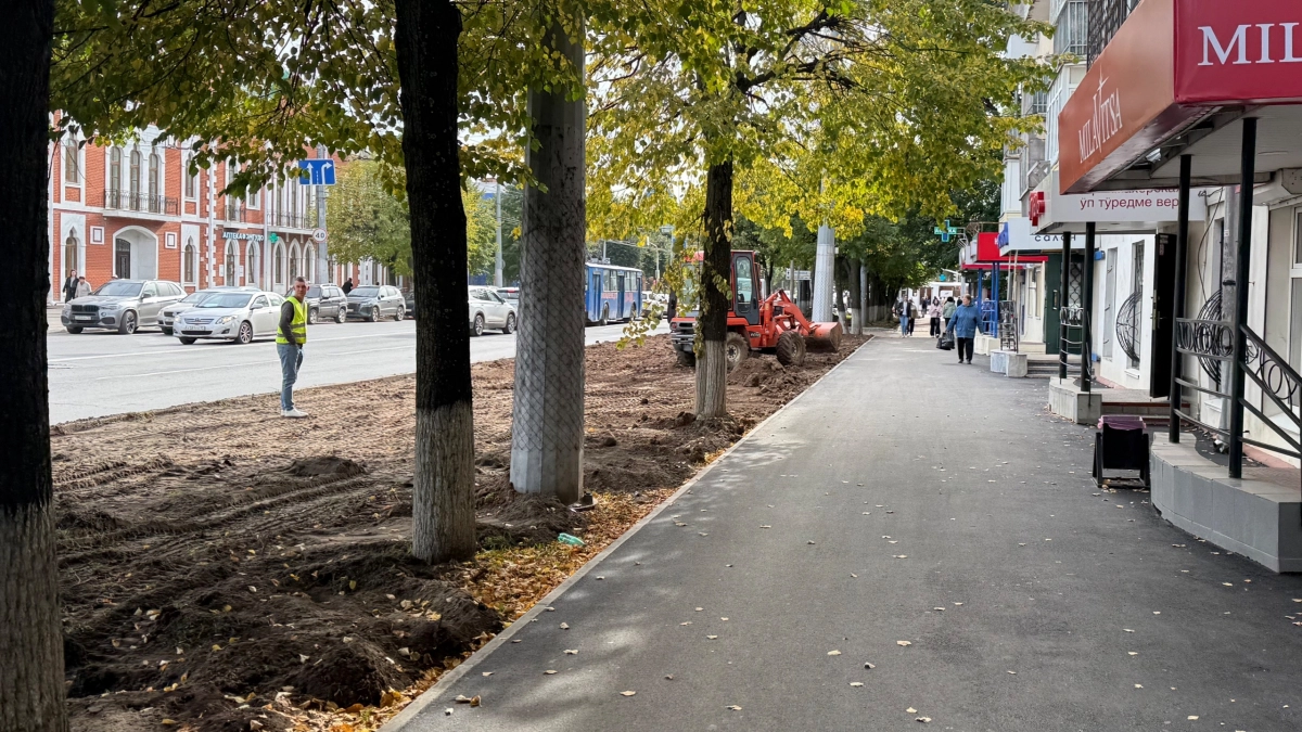 В Йошкар-Оле отремонтировали двухкилометровый тротуар на улице Первомайской