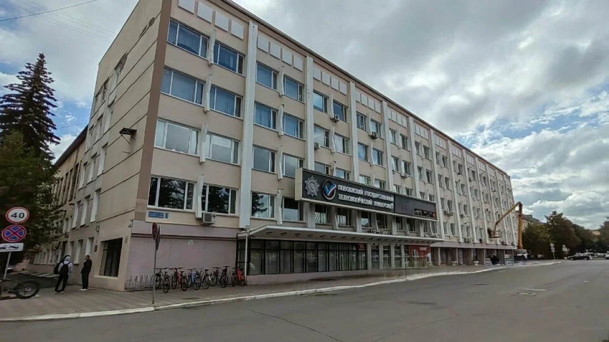 Главный корпус и общежития одного из университетов Йошкар-Олы получат новые крыши