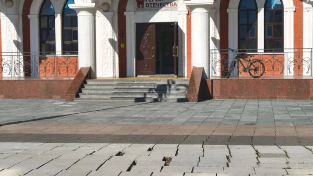 Ямы на центральной площади Йошкар-Олы проверит прокуратура