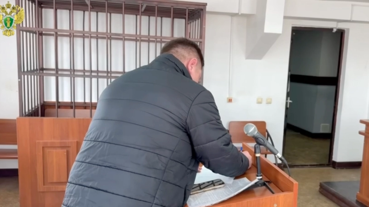 Йошкаролинец забил гараж нелегальным куревом на 1,8 миллиона и попал под суд