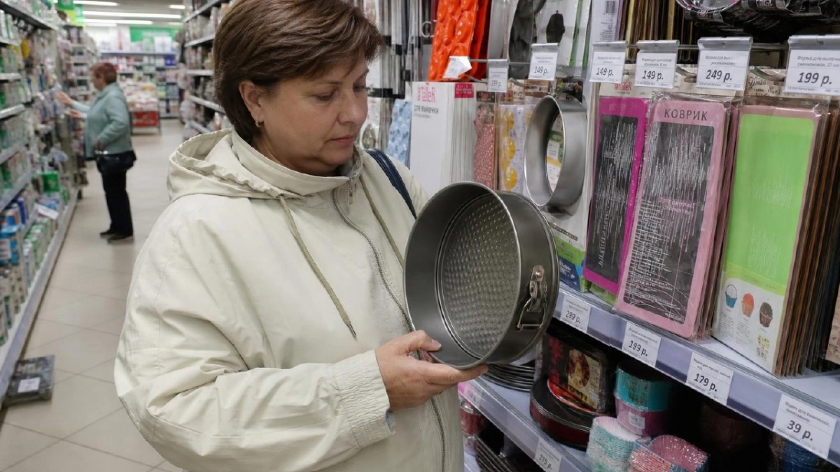 Скупила в Фикс Прайс формы для выпечки, но не для тортов: показываю, как они спасают от беспорядка в шкафах