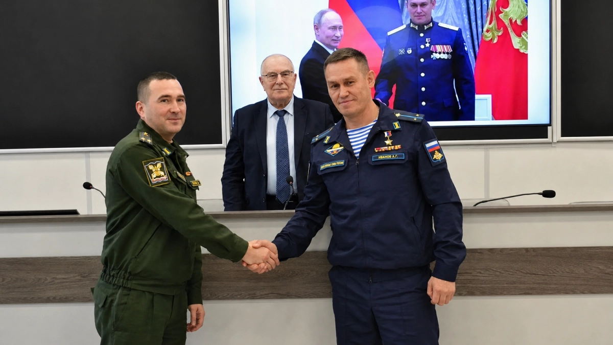 Связь поколений, городов и вузов: Герой России, студент МарГУ Анатолий Иванов посетил Военно-космическую академию имени А.Ф. Можайского