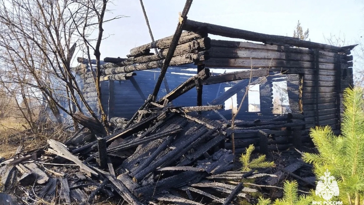 Пепелище осталось вместо заброшки в Звениговском районе