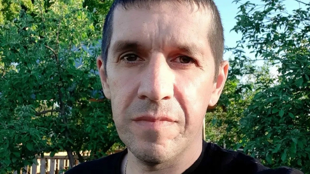 В Марий Эл разыскивают мужчину в чёрной куртке и тёмно-синих кроссовках