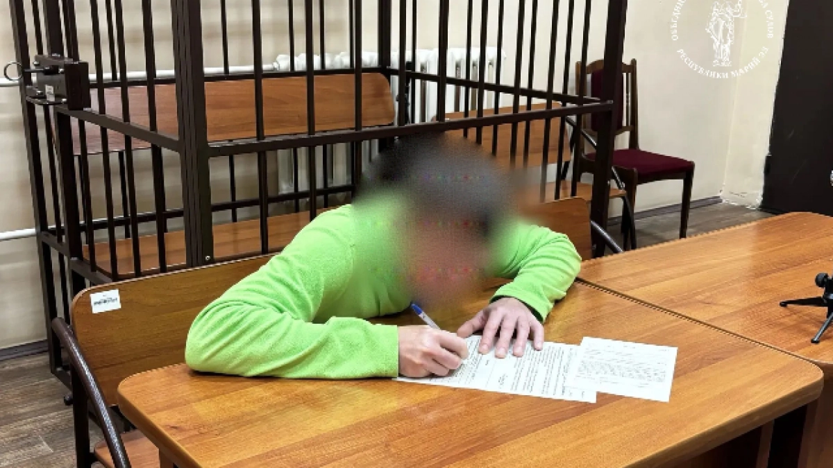 В Марий Эл злостный алиментщик накопил 775 тысяч рублей долга и отправился убирать улицы