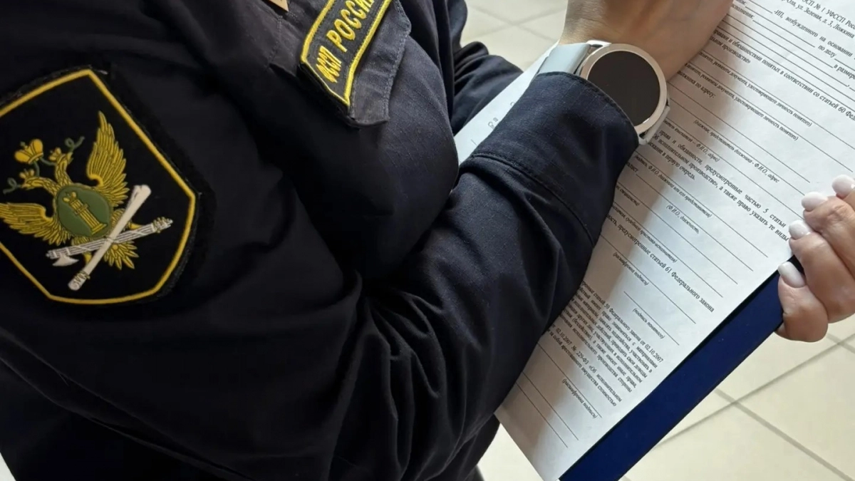 В Йошкар-Оле бывшие сотрудники медцентра получили зарплату операционными столами