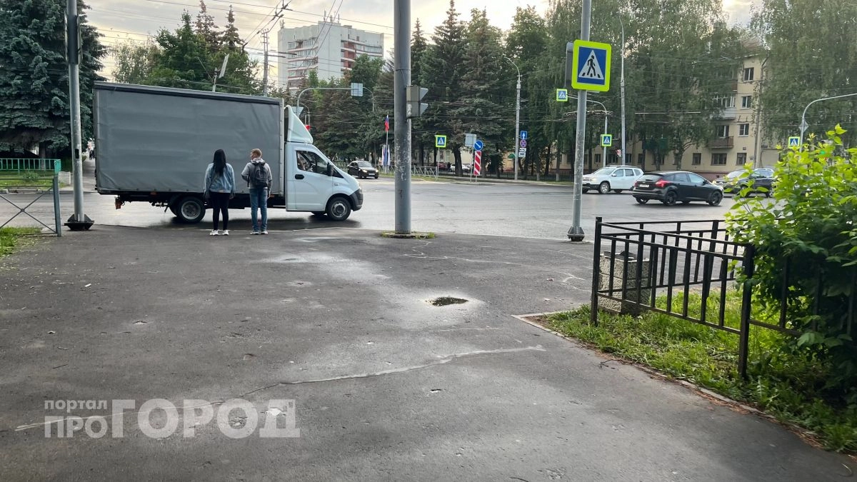 В Марий Эл водитель оказался под грузовиком во время ремонта: травмы тяжелые