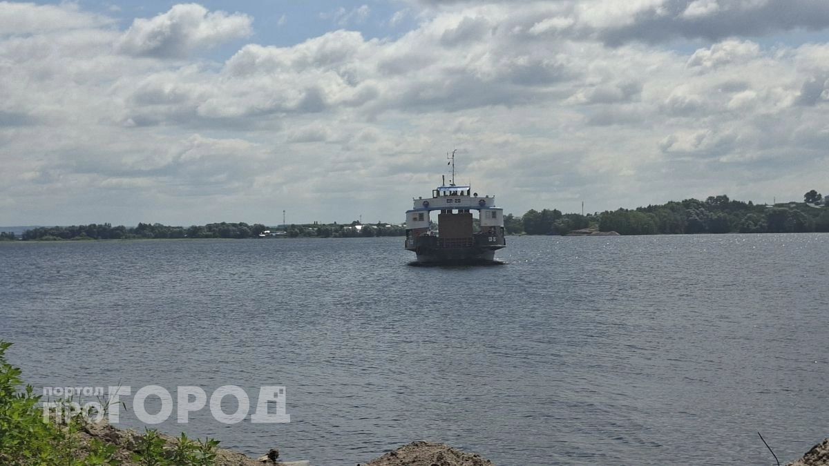 В Марий Эл останавливают паром через Волгу между двумя районами