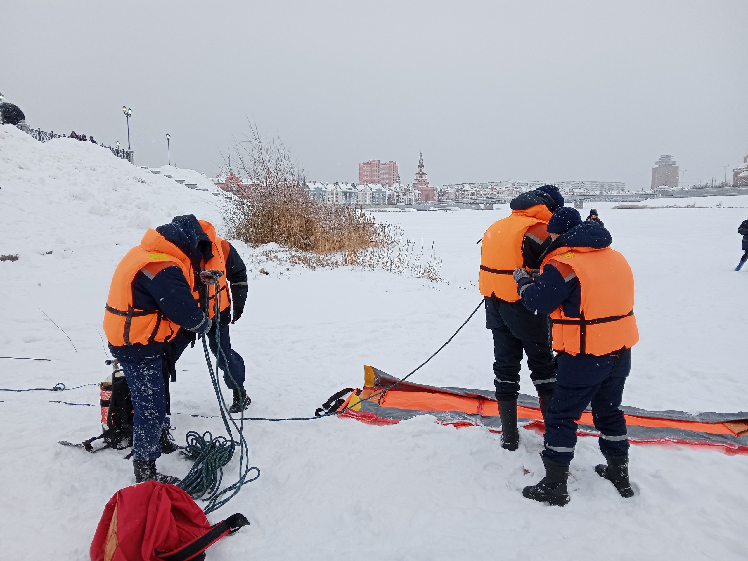 «Уже есть первые жертвы»: йошкаролинцы обеспокоены экстремалами на льду